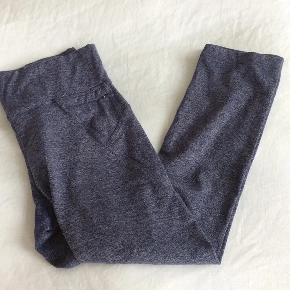 Lorna Jane sports leggings ✨ - Picture 2 of 3